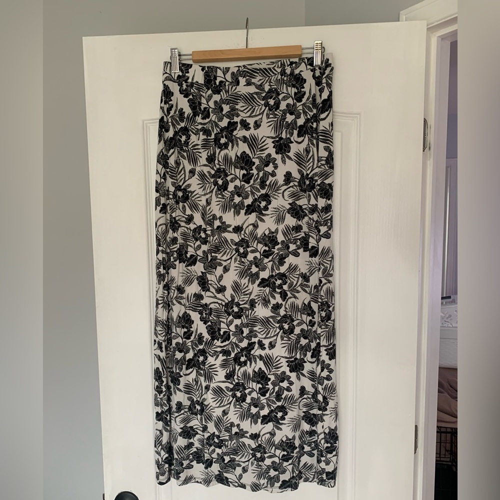 Jules & Leopold maxi skirt (no slits).